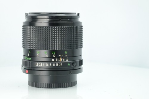 Canon 85mm in very - f1,8,